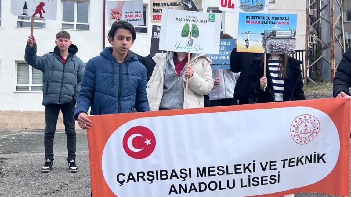 1-7 Mart  Yeşilay Haftası Kapsamında İlçemizde Düzenlenen Yürüyüşe Katıldık. 